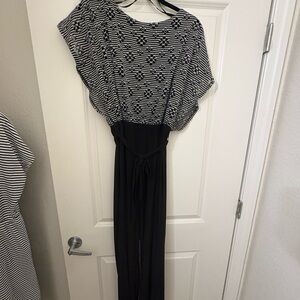 Emma & Michele Black and White Patterned Dress